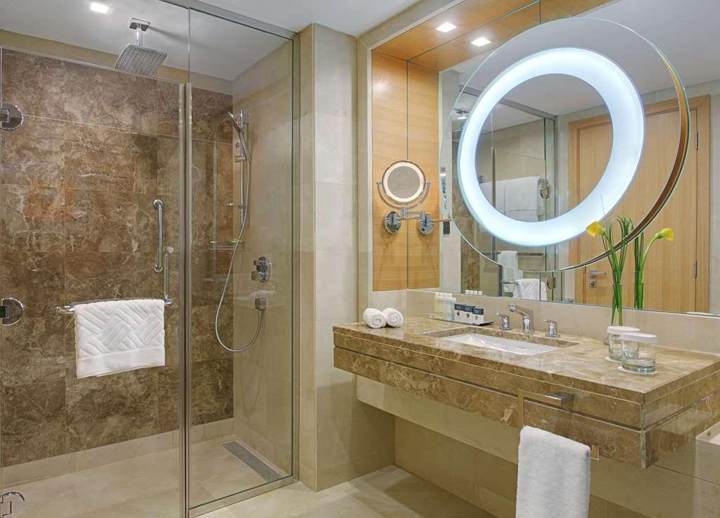 Doubletree By Hilton - Al Muroj Business Gate Hotel