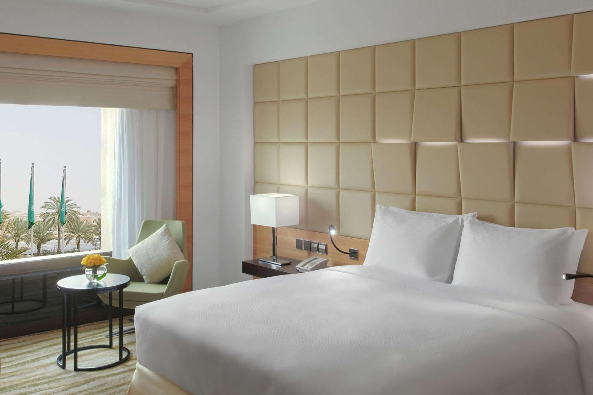 Doubletree By Hilton - Al Muroj Business Gate Hotel