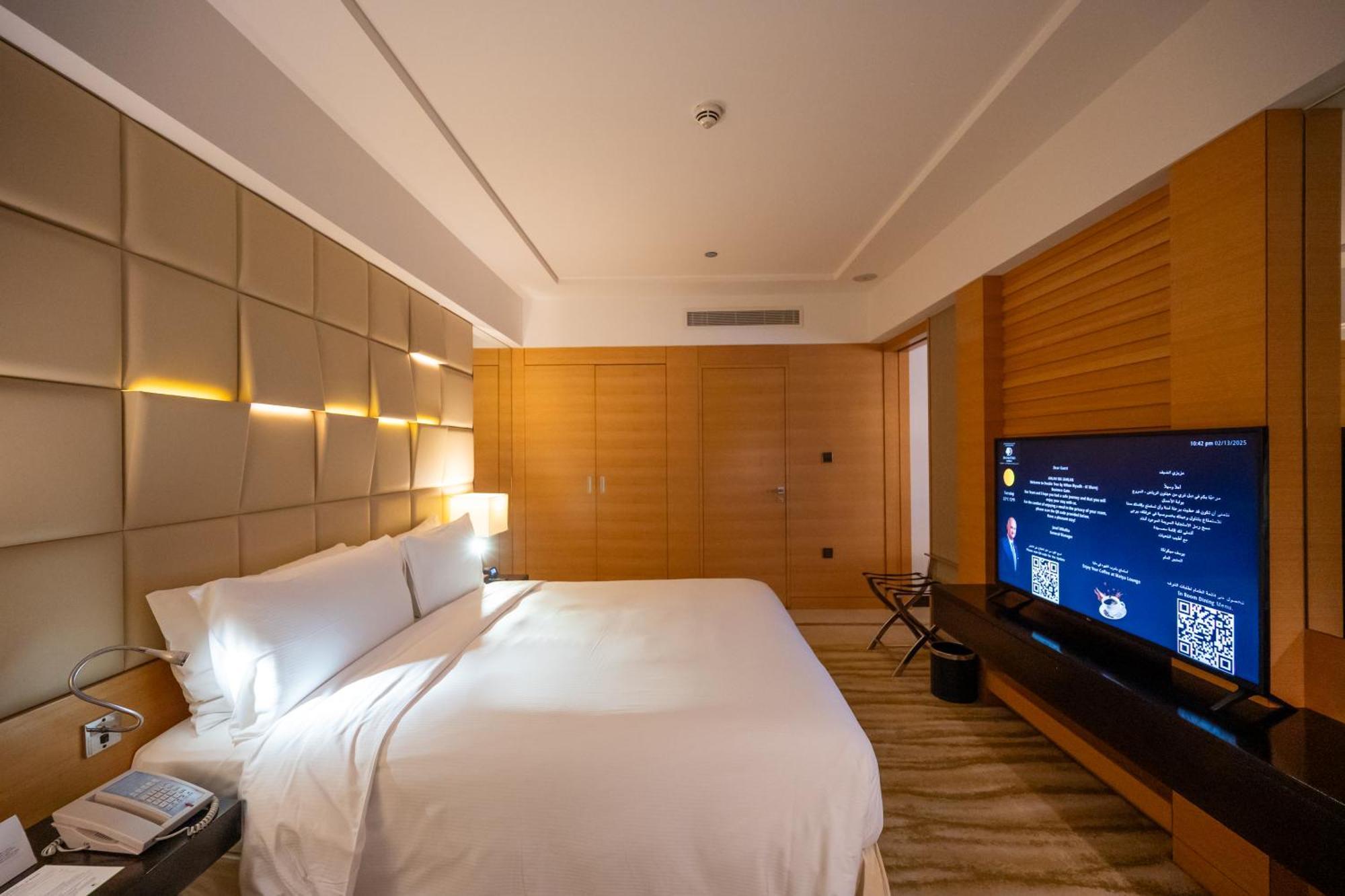 Hotel Doubletree By Hilton - Al Muroj Business Gate 3*