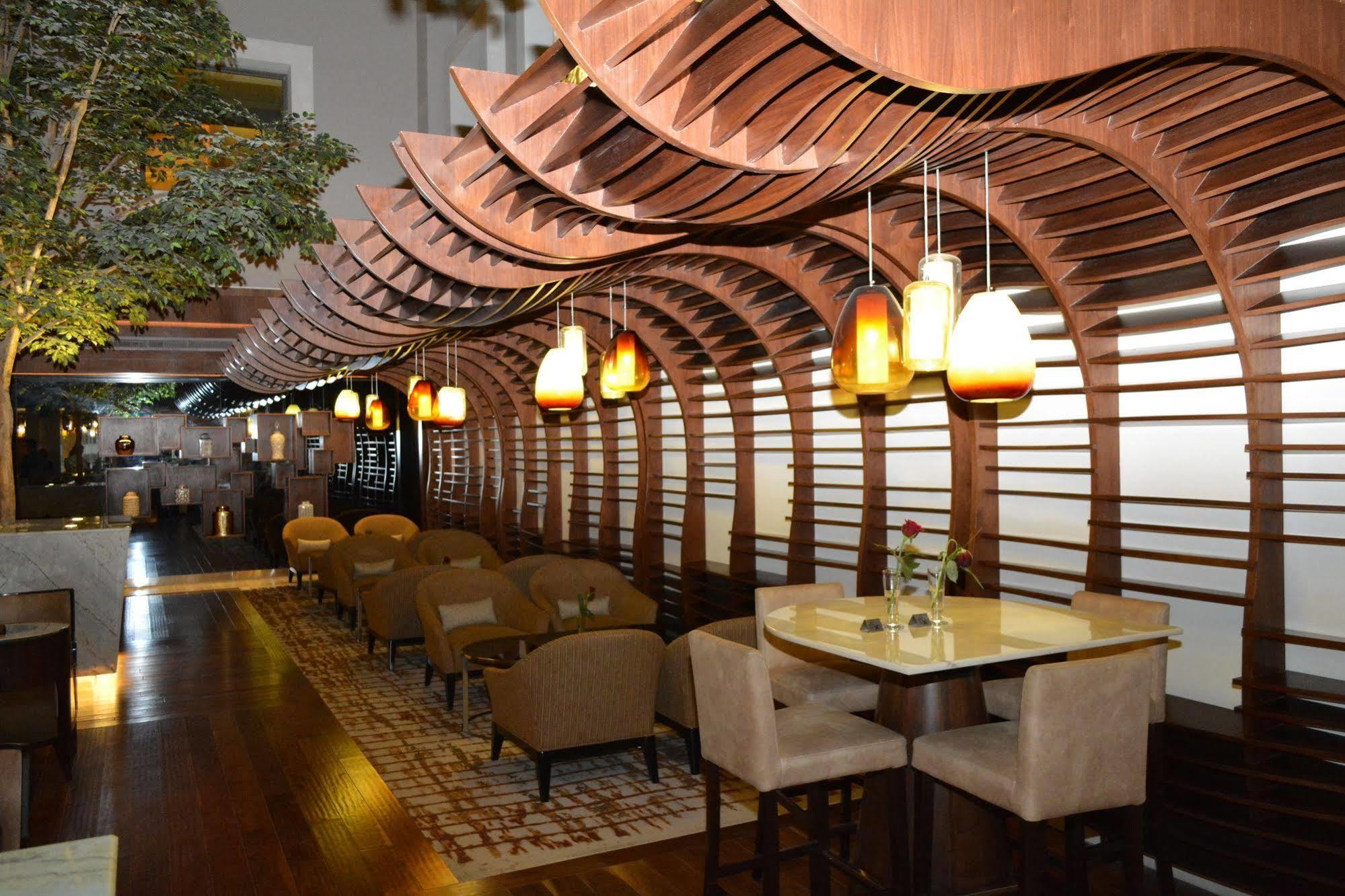 Hotel Doubletree By Hilton - Al Muroj Business Gate 3*