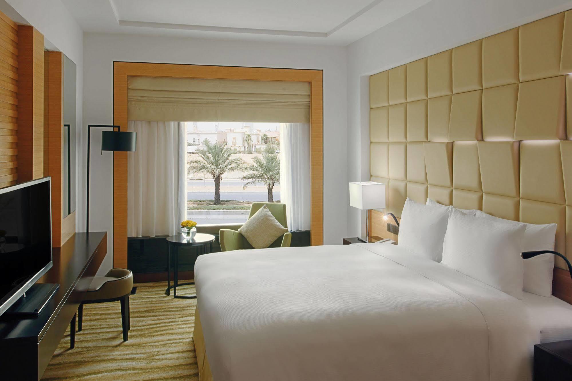 होटल Doubletree By Hilton - Al Muroj Business Gate Riyadh
